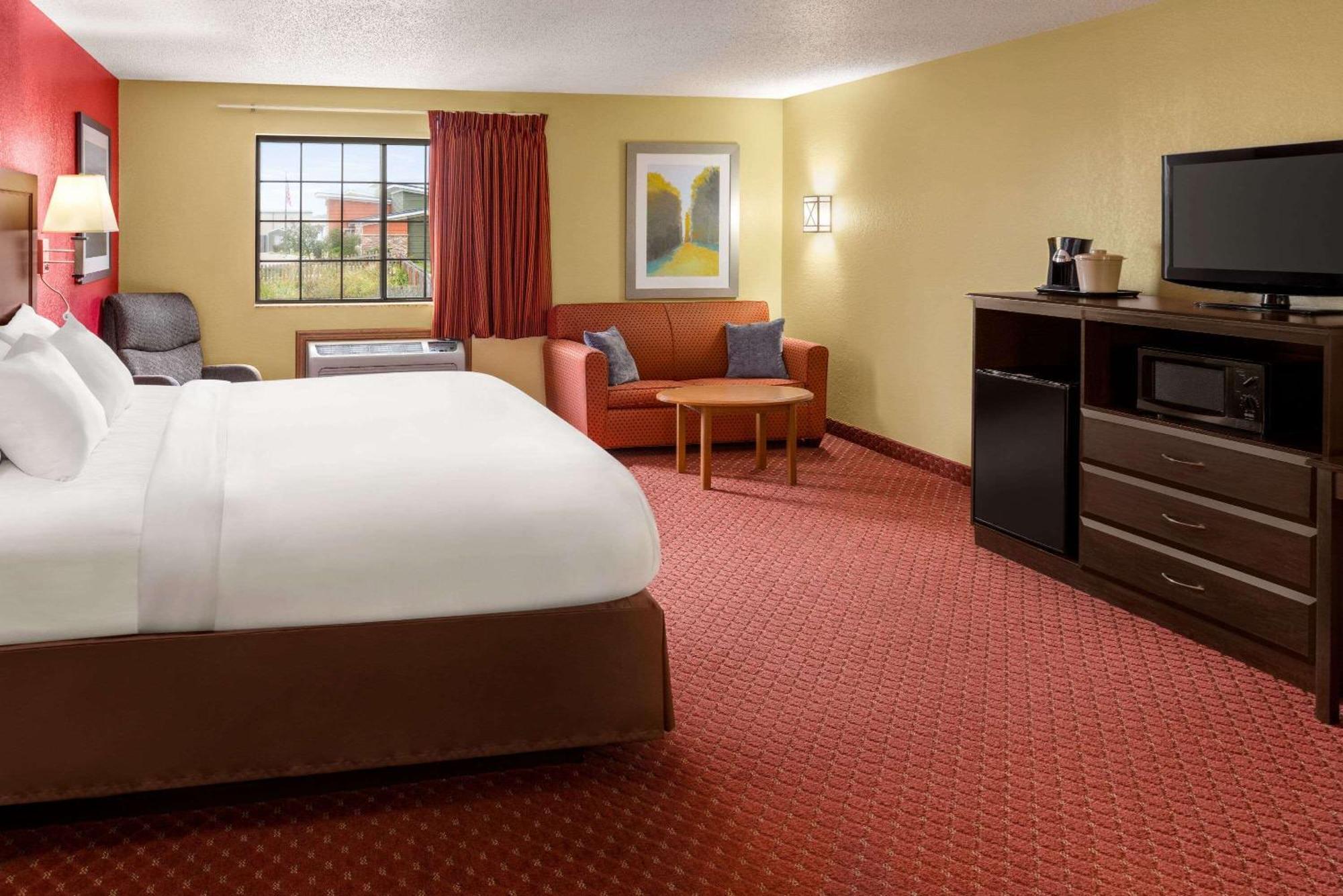 Baymont By Wyndham Cedar Rapids Hotell Eksteriør bilde
