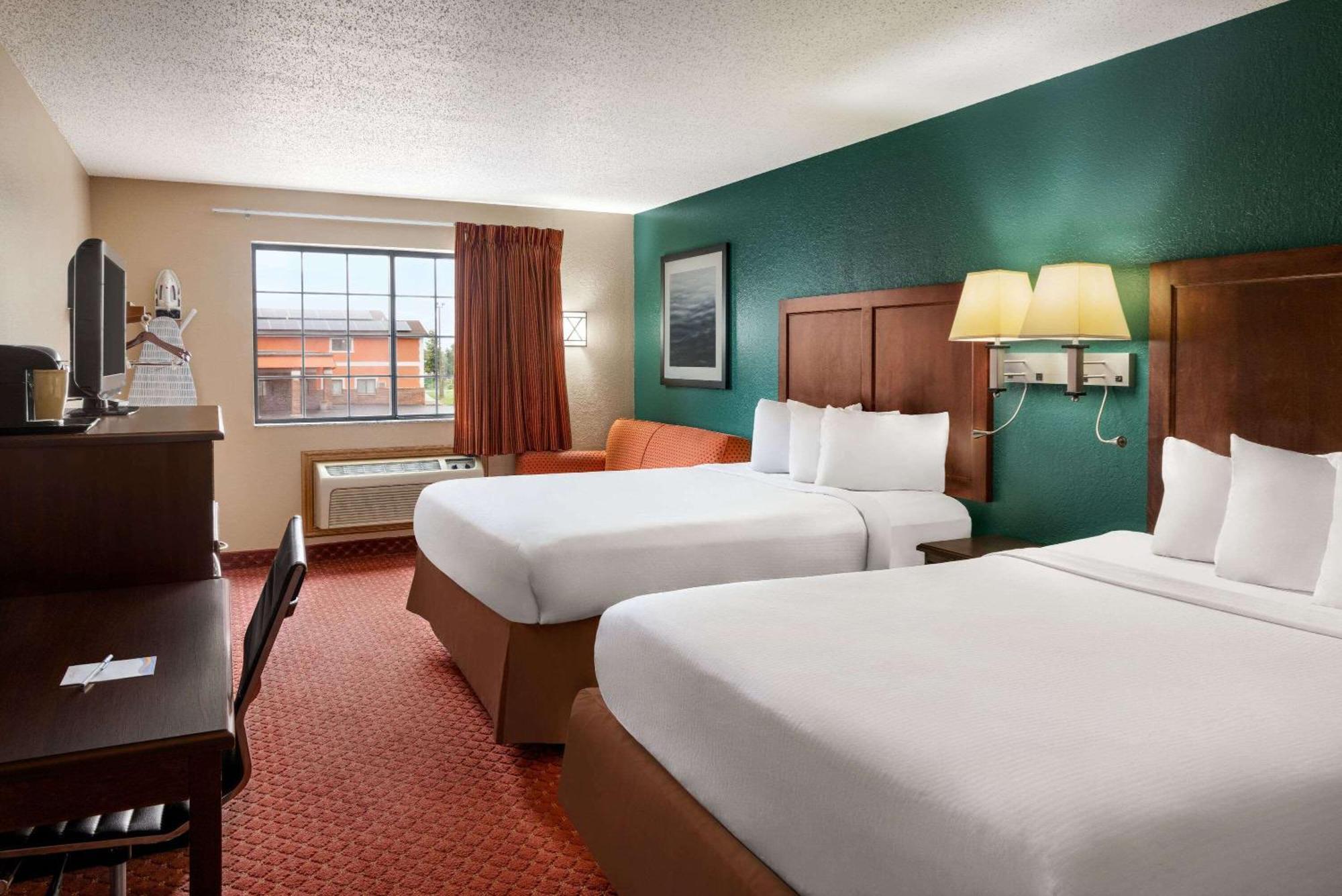 Baymont By Wyndham Cedar Rapids Hotell Eksteriør bilde