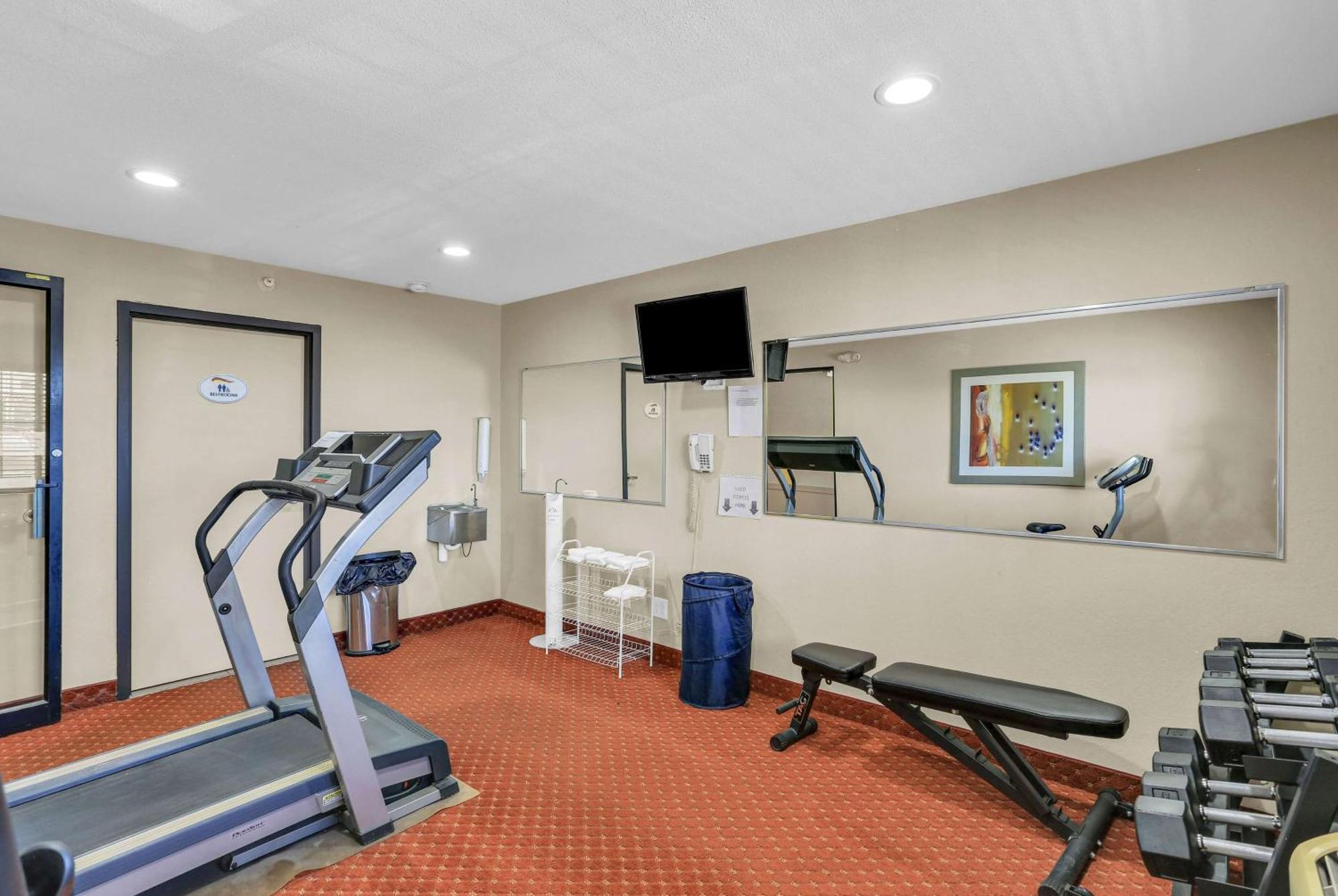 Baymont By Wyndham Cedar Rapids Hotell Eksteriør bilde