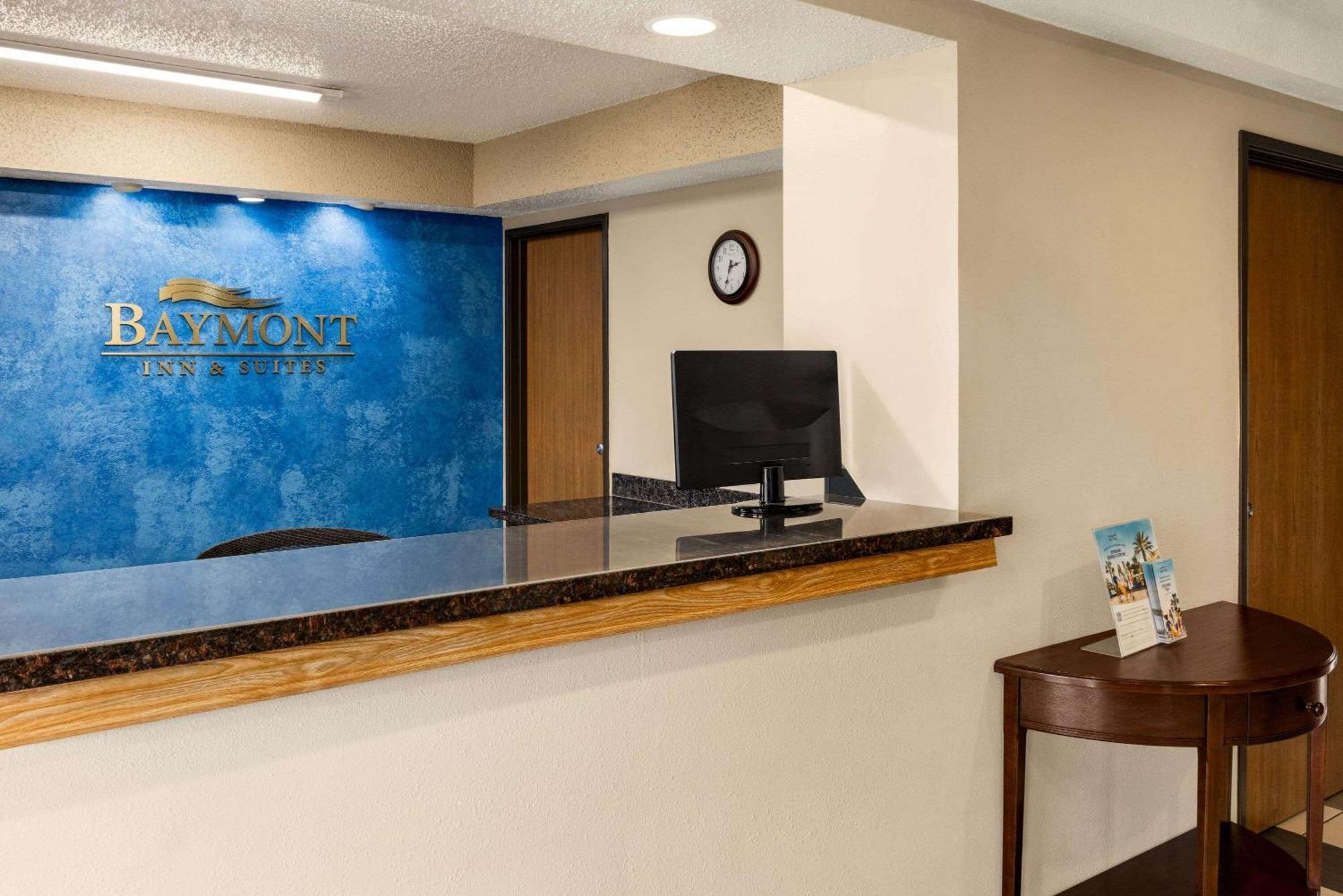Baymont By Wyndham Cedar Rapids Hotell Eksteriør bilde
