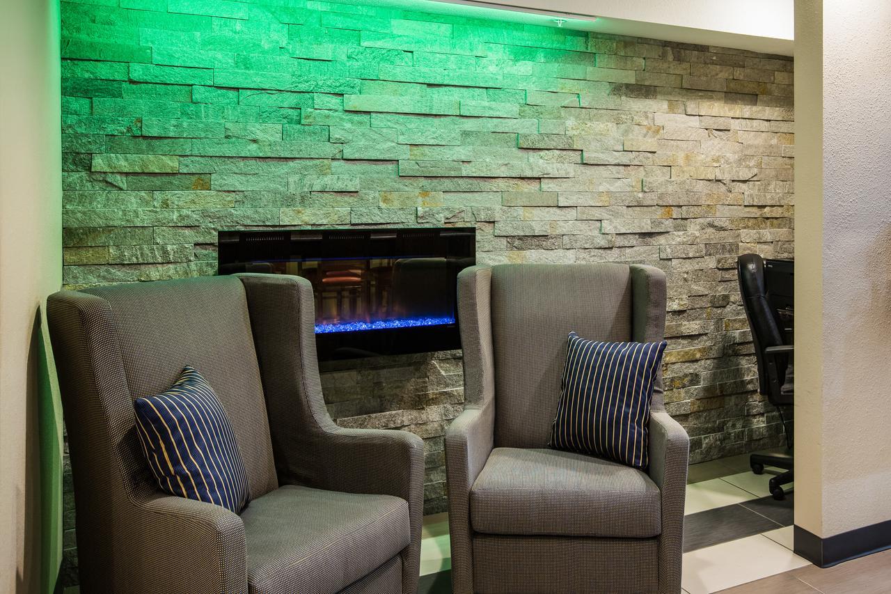 Baymont By Wyndham Cedar Rapids Hotell Eksteriør bilde
