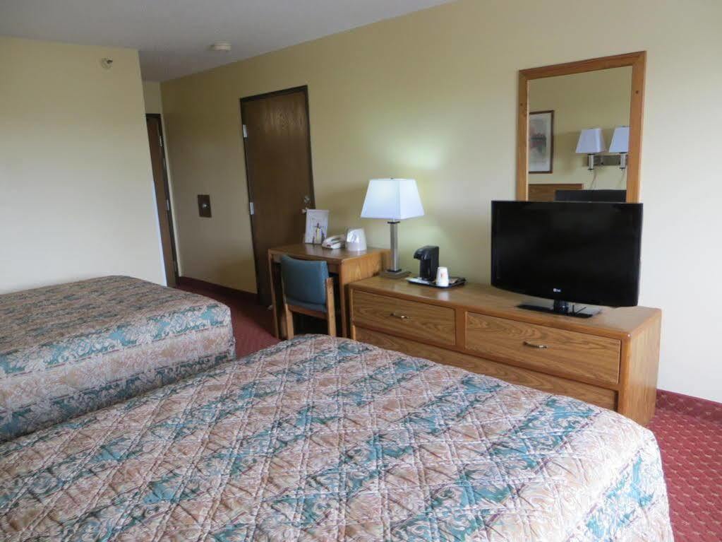 Baymont By Wyndham Cedar Rapids Hotell Eksteriør bilde