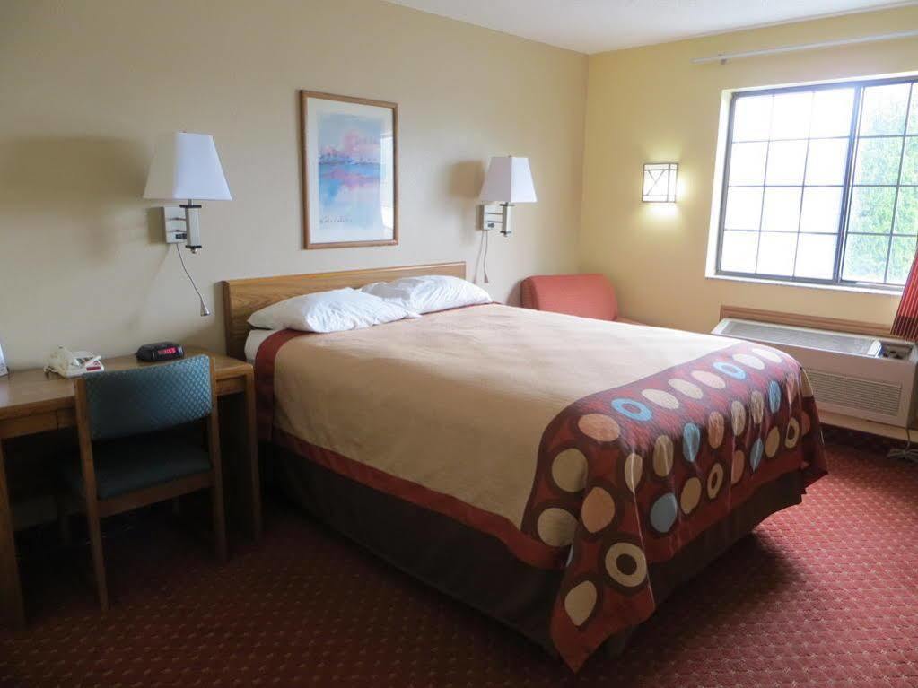 Baymont By Wyndham Cedar Rapids Hotell Eksteriør bilde